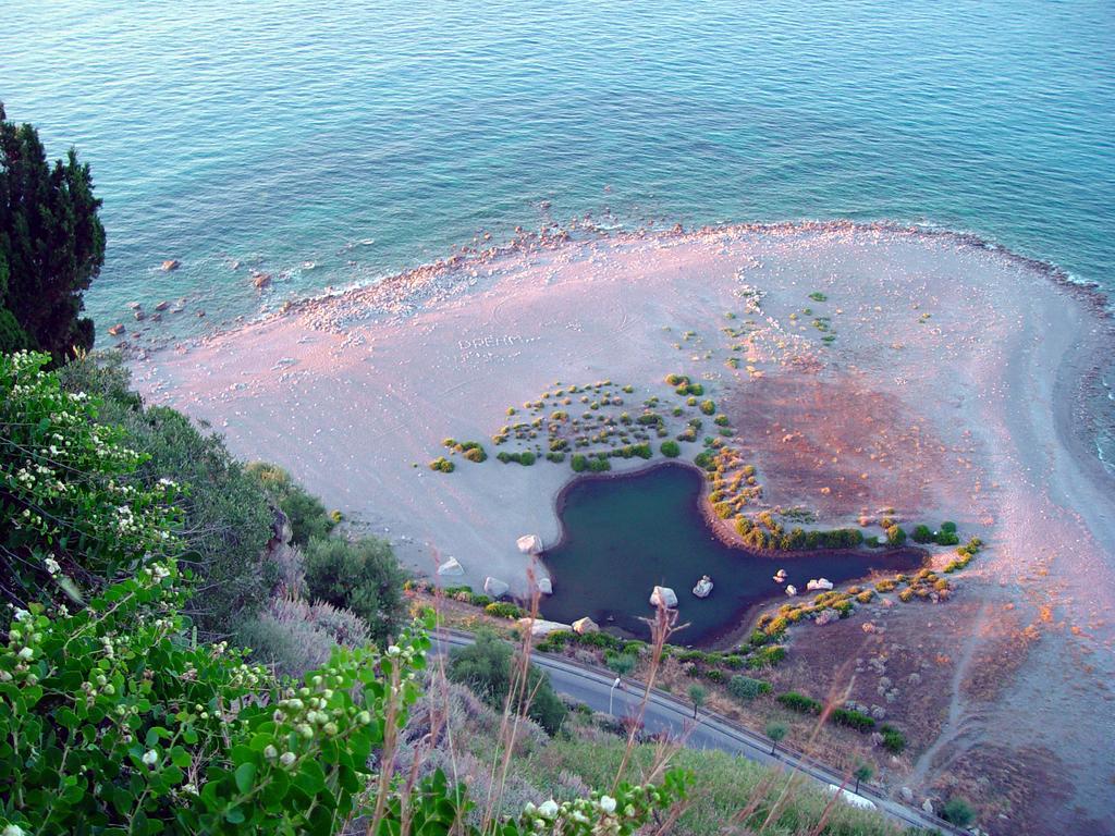 Le Case Del Borgo - Perla Capo d'Orlando Exterior photo