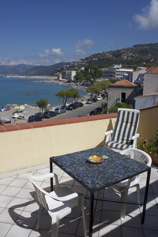 Le Case Del Borgo - Perla Capo d'Orlando Exterior photo