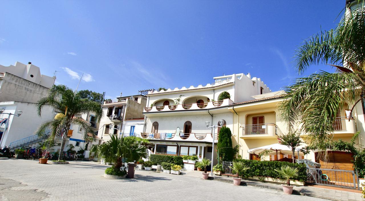 Le Case Del Borgo - Perla Capo d'Orlando Exterior photo